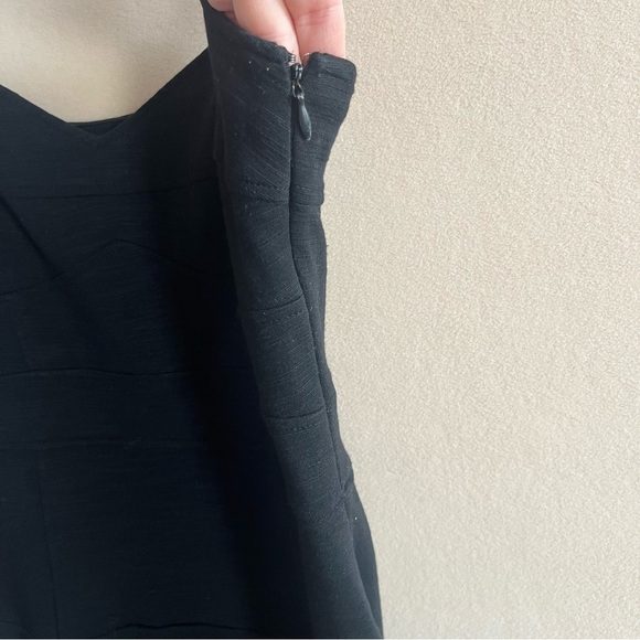 Diane Von Furstenberg Slippery Bodycon Dress  Black Classic Knee Length size 8 - Picture 8 of 12